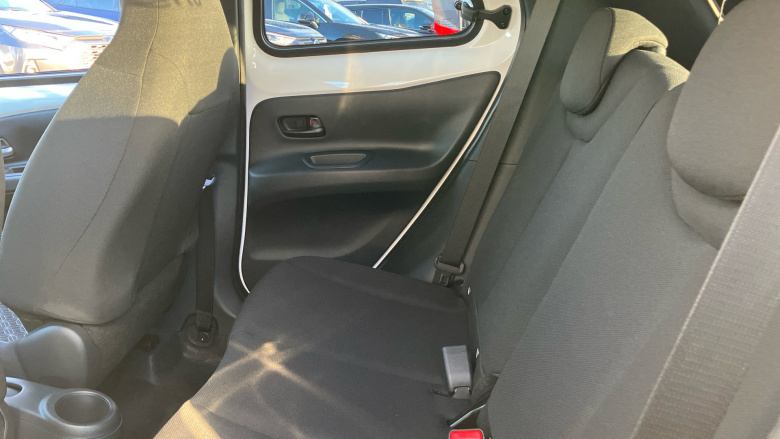 Toyota Aygo X 1.0 VVT-i Edge 5dr Petrol Hatchback